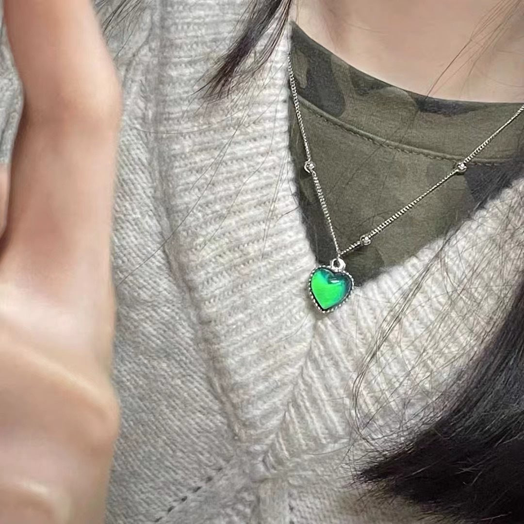 Collares de corazón cambiantes del corazón de la piedra del acero de acero titanio de titanio
